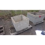 BAC A FLEUR EN BETON 30PO X 30PO X 24PO - CARRÉ