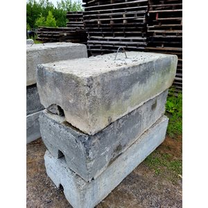 BLOC DE BETON BRUT 1.5X2X4 19PO X 29PO X 72PO - 1441KG